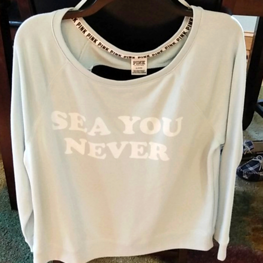 NWOT  open back sweatshirt